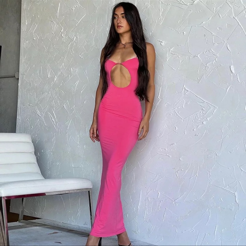 Sexy Cut Out Maxi Dress 💋 - Picture 2 of 4